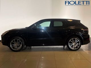PORSCHE Cayenne 3.0 V6
