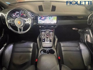 PORSCHE Cayenne 3.0 V6