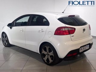 KIA Rio 5p 1.2 cvvt cool
