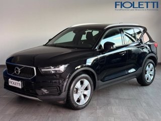 VOLVO XC40 T3 Geartronic Momentum Pro