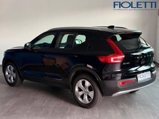 VOLVO XC40 T3 Geartronic Momentum Pro