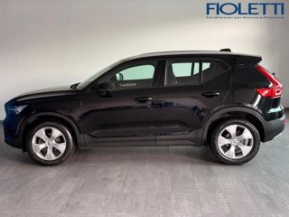 VOLVO XC40 T3 Geartronic Momentum Pro