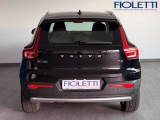 VOLVO XC40 T3 Geartronic Momentum Pro