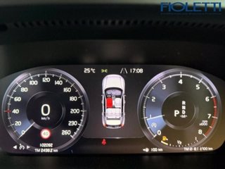 VOLVO XC40 T3 Geartronic Momentum Pro